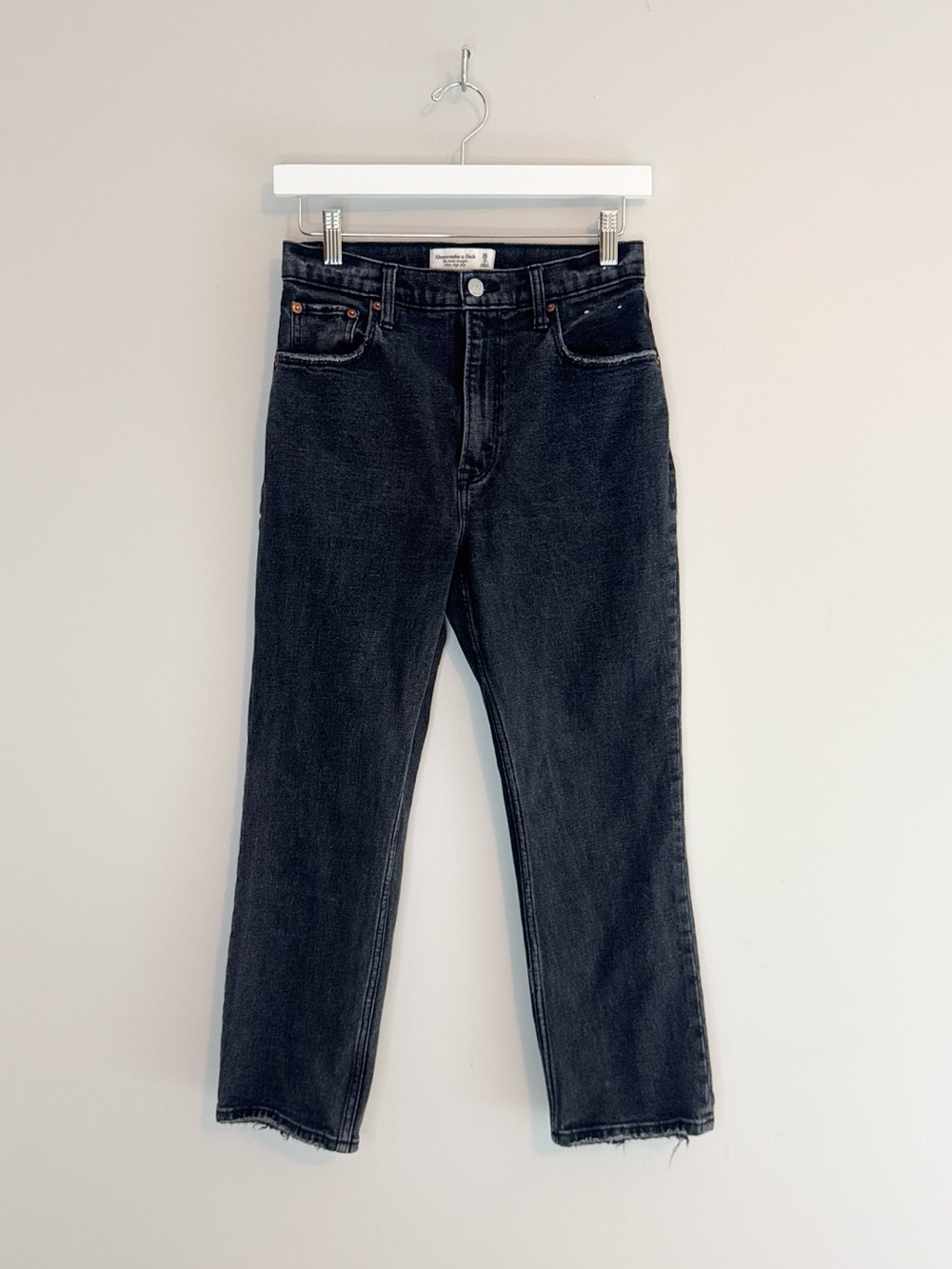Abercrombie & Fitch Black Distressed Jeans (26)